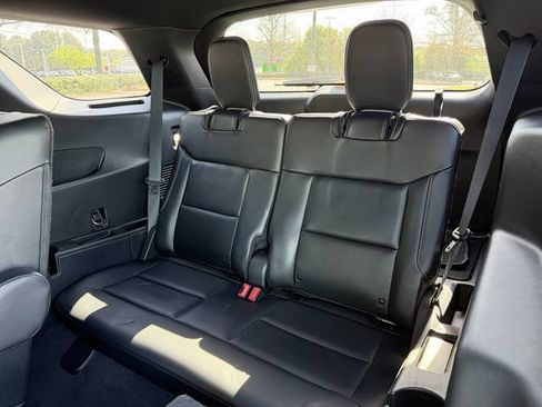 Used 2022 Ford Explorer ST AWD/4WD image 30