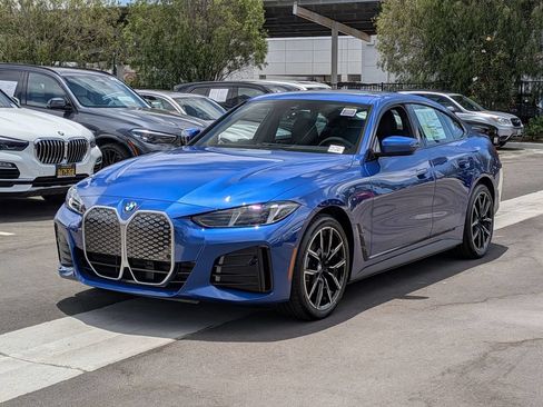 New 2026 BMW i4 eDrive40 w/ M Sport Package RWD image 2