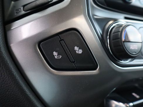 Used 2019 Chevrolet Silverado 1500 LT w/ All Star Edition image 20