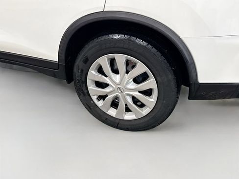 Used 2017 Nissan Rogue S image 29