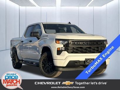 New 2026 Chevrolet Silverado 1500 Custom w/ Turbomax Blackout Package