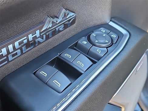Used 2024 Chevrolet Silverado 1500 High Country w/ Midnight Edition image 33