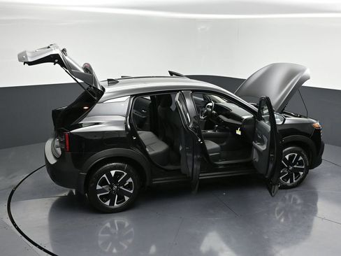 New 2026 Nissan Kicks SV AWD/4WD image 29