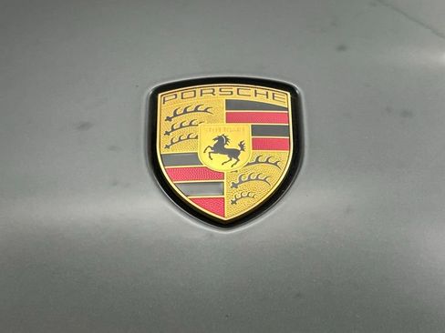 Used 2020 Porsche Taycan 4S image 10