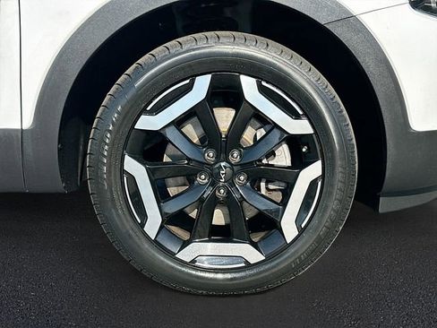 Used 2025 Kia Telluride S FWD image 34