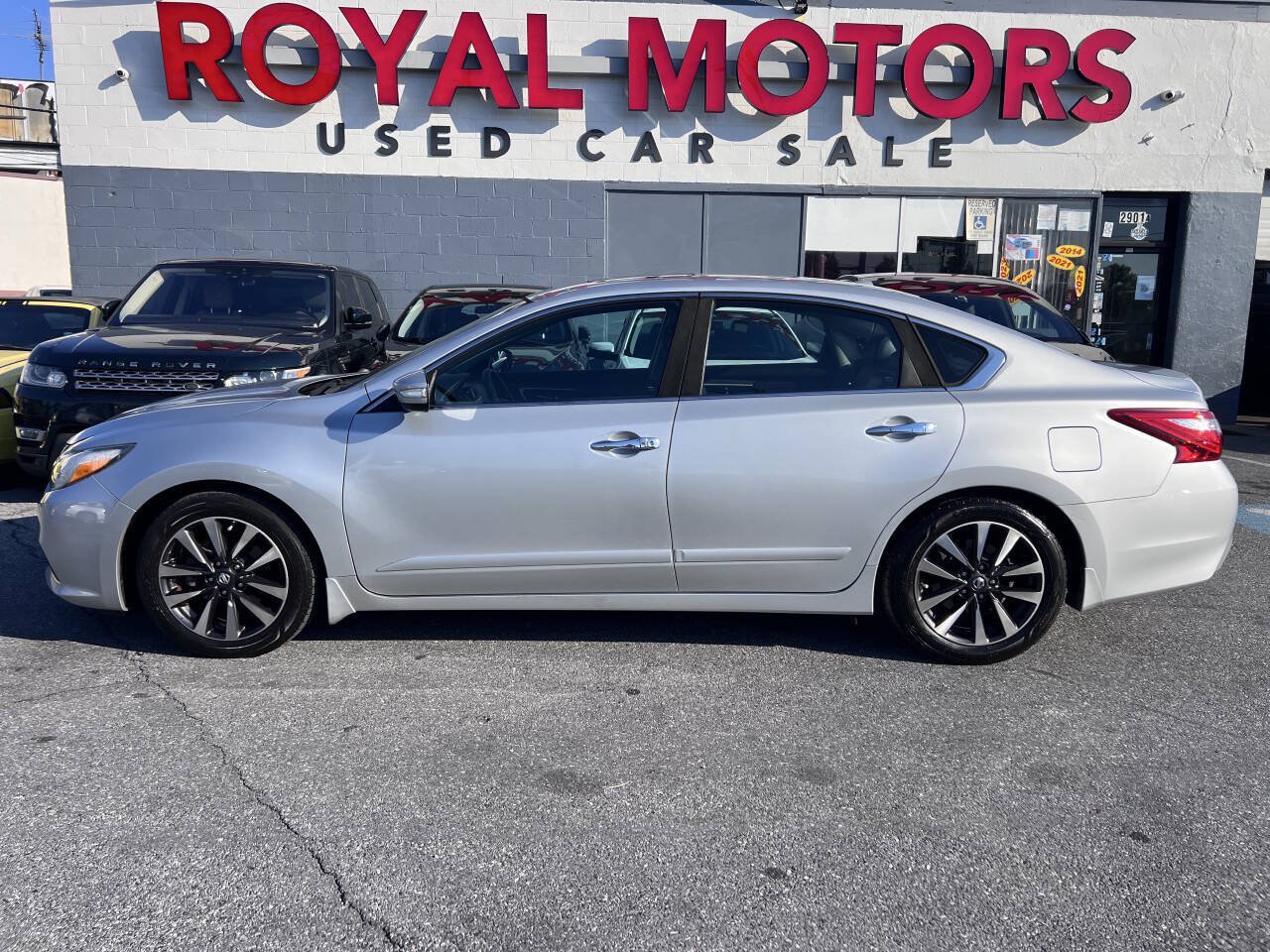 Used 2016 Nissan Altima 2.5 SL w/ 2.5 Technology Package FWD image 17
