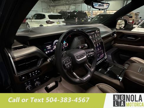 Used 2025 GMC Yukon XL Denali Ultimate w/ LPO, Floor Liner Package image 17