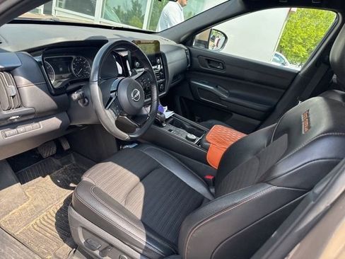 Used 2023 Nissan Pathfinder Rock Creek AWD/4WD image 3