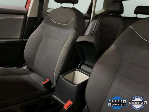 Used 2024 Volkswagen Taos SE image 65