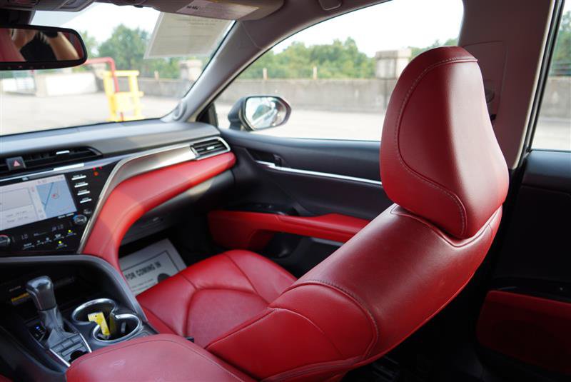 Used 2019 Toyota Camry XSE w/ Navigation Package FWD image 40