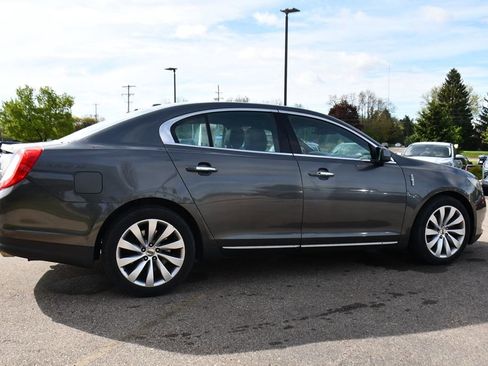 Used 2016 Lincoln MKS AWD image 7