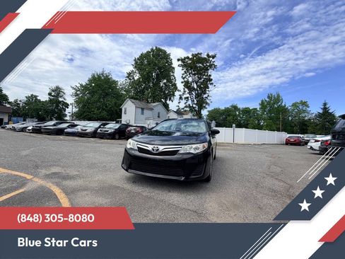 Used 2014 Toyota Camry LE FWD image 1
