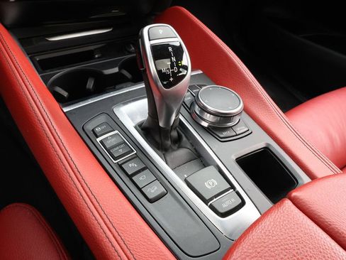 Used 2019 BMW X6 xDrive35i w/ M Sport Package image 17