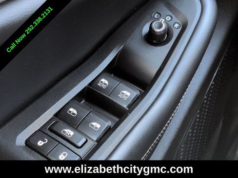 Used 2023 Jeep Grand Cherokee Limited w/ Luxury Tech Group II AWD/4WD image 23