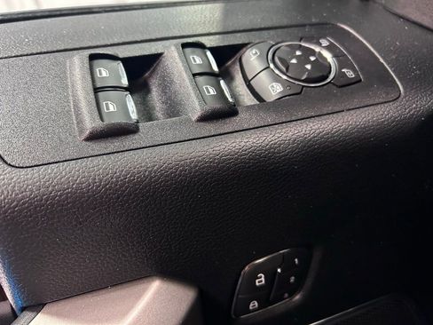 Used 2020 Ford F150 Lariat w/ Equipment Group 502A Luxury image 5