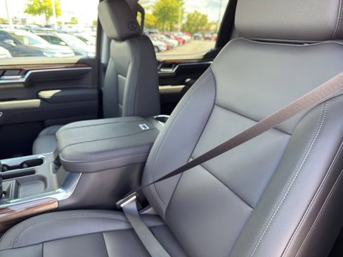 New 2026 Chevrolet Silverado 1500 LT w/ Leather Package image 14