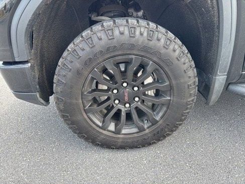 Used 2022 GMC Sierra 1500 AT4X image 13