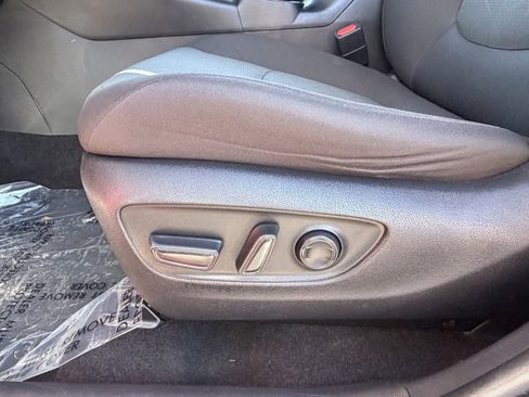 Used 2023 Toyota RAV4 XLE image 18