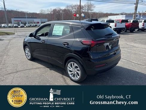New 2027 Chevrolet Bolt LT w/ Comfort Package FWD image 5