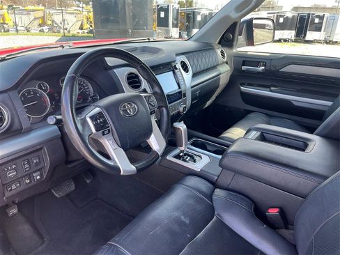 Used 2014 Toyota Tundra Platinum image 9