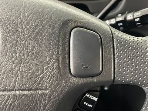 Used 2001 Honda CR-V EX image 10