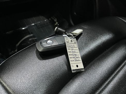 Used 2021 Ford Edge SEL AWD/4WD image 37