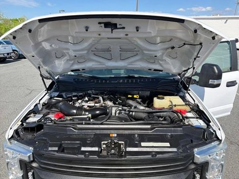 Used 2019 Ford F250 XL w/ Power Equipment Group AWD/4WD image 21
