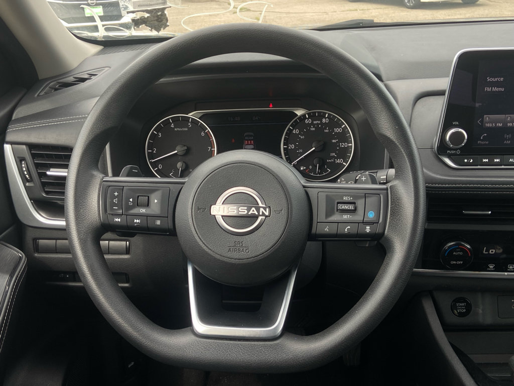 Used 2024 Nissan Rogue SV AWD/4WD image 15