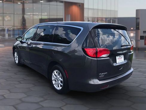 Used 2023 Chrysler Voyager LX FWD image 37