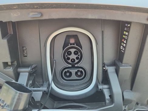 Used 2026 Chevrolet Blazer EV LT FWD image 31