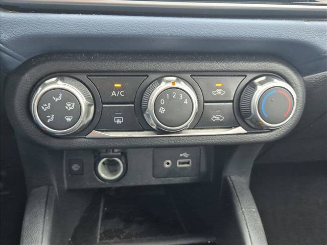 Used 2023 Nissan Versa SV FWD image 13