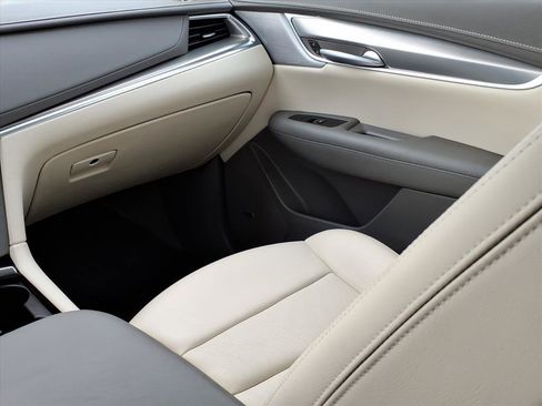 Certified 2024 Cadillac XT5 Premium Luxury image 10