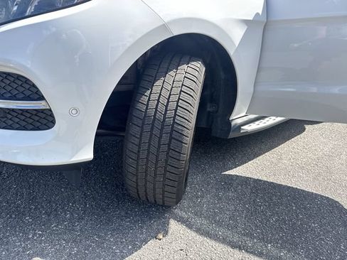 Used 2018 Mercedes-Benz GLE 350 4MATIC image 34