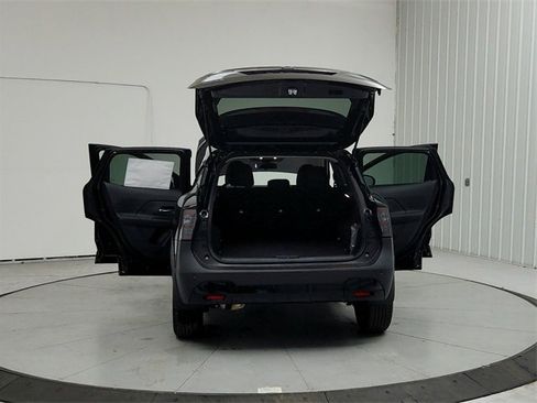 New 2026 Nissan Kicks SV image 14