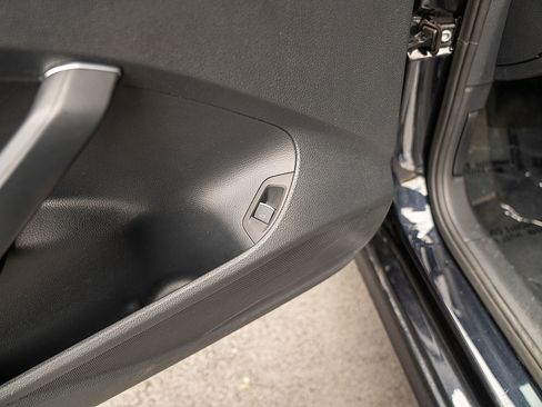 Used 2017 Volkswagen Passat 1.8T SE image 18