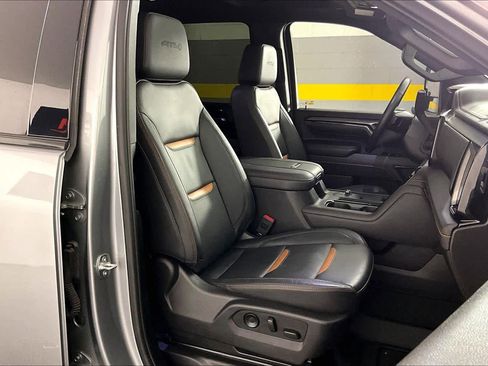 Certified 2024 GMC Sierra 2500 AT4 w/ AT4 Premium Plus Package image 9