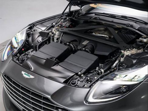 Used 2025 Aston Martin DB12 Convertible RWD image 24