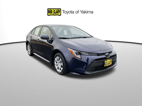 New 2026 Toyota Corolla LE image 1