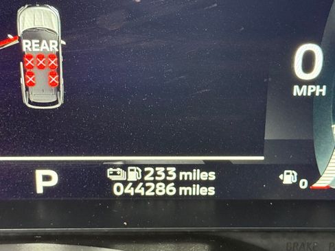 Used 2024 Mitsubishi Outlander SE image 40