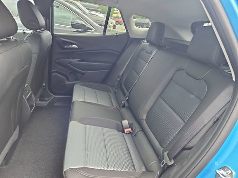 New 2026 Chevrolet Trax LT w/ Midnight Edition FWD image 23