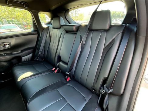 Certified 2025 Acura ADX A-Spec image 17