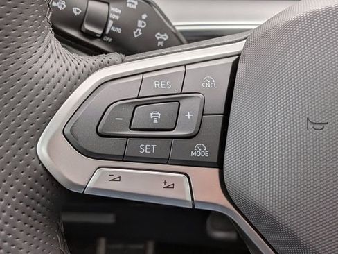 New 2026 Volkswagen Tiguan SE R-Line image 27