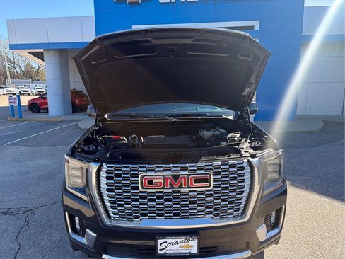 Certified 2023 GMC Yukon XL Denali AWD/4WD image 11