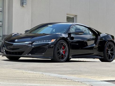 Used 2017 Acura NSX AWD/4WD image 9