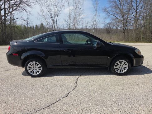 Used 2009 Chevrolet Cobalt LS image 9
