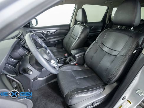 Used 2020 Nissan Rogue SL AWD/4WD image 24