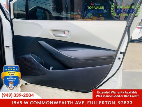 Used 2020 Toyota Corolla LE FWD image 28