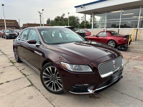 Used 2019 Lincoln Continental Select w/ Continental Climate Package AWD/4WD image 1