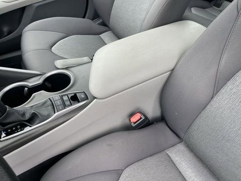 Used 2023 Toyota Camry LE image 20