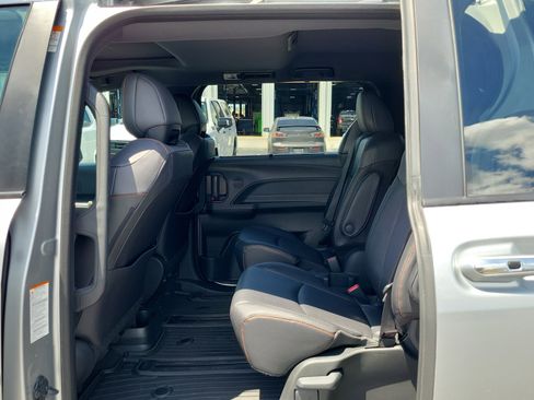 Used 2024 Toyota Sienna XSE w/ XSE Plus Package AWD/4WD image 12